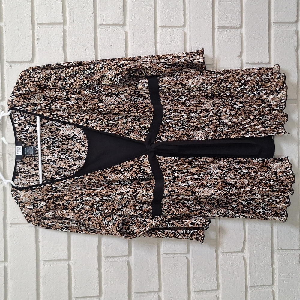 Studio 1940 Black and Brown Patterned Tie Front Business Casual Top. Size 18/20